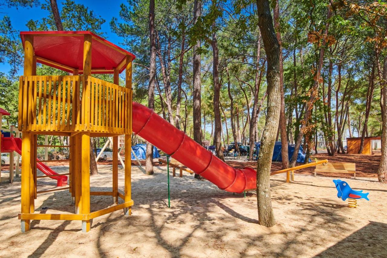 Camping Stella Maris Mobile Homes Umag Buitenkant foto